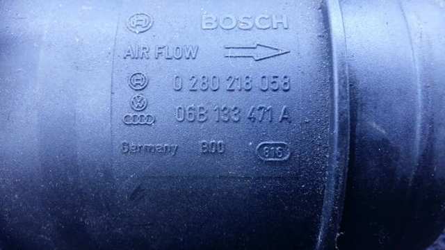 VAG 06B133471A Sensor de flujo de masa de aire  disponible Valladolid