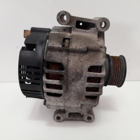VAG 06B903016AF Alternador  disponible Valladolid