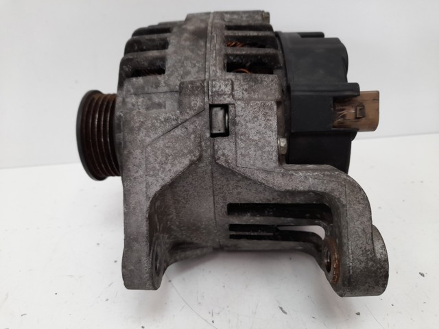 06B903016D Alternador comprar Girona