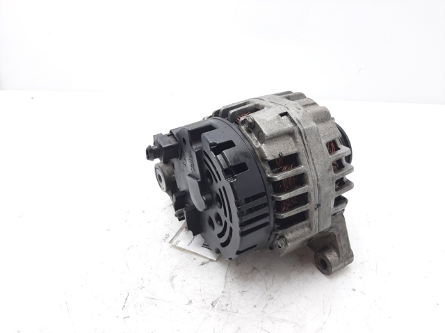 06B903016D Alternador  comprar en Reus