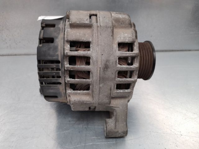 VAG 06B903016D Alternador  disponible Valladolid