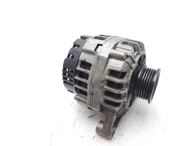 VAG 06B903016D Alternador  disponible Valladolid
