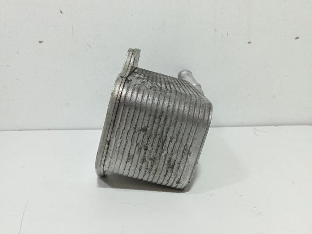 Radiador de aceite debajo del filtro 06D117021C VAG