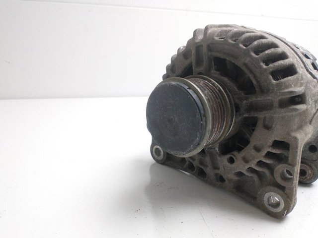 06F903023 VAG Alternador  en stock Córdoba
