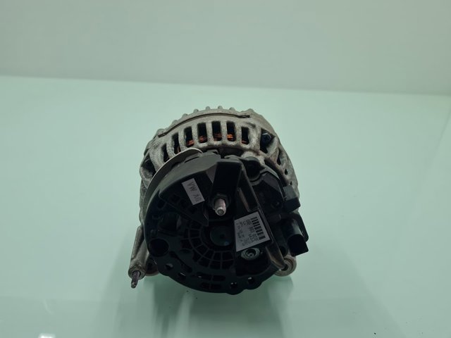 06F903023 Alternador  en stock Granada