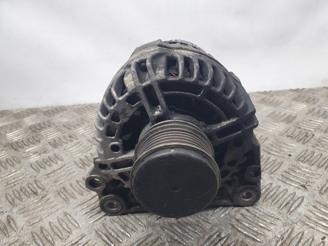 Alternador del motor 06F903023D VAG