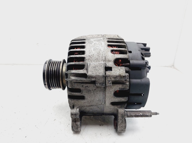 VAG 06F903023H Alternador  en stock Terrassa