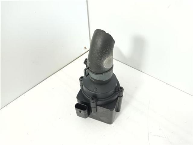 VAG 06H121601M Bomba de agua eléctrica auxiliar comprar Barcelona
