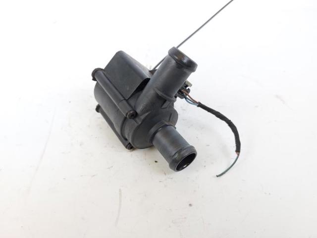 VAG 06H121601N Bomba de agua eléctrica auxiliar  en stock Terrassa
