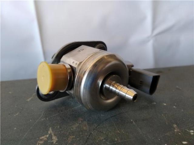 Bomba de alta presión Volkswagen Passat 365