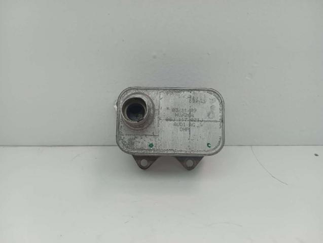VAG 06J117021J Radiador de aceite debajo del filtro  en stock Terrassa