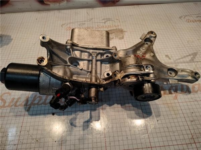 Taco de motor para Audi Q3  (F3B)
