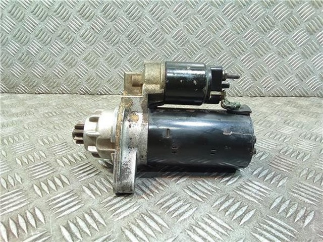 VAG 070911023B Motor de arranque  disponible Valladolid