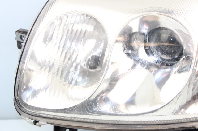 085511136L RENAULT Faro izquierdo  comprar en Oviedo