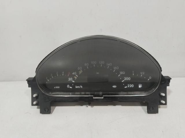 09055682021 Mercedes