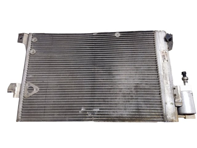 OPEL 09130610 Condensador aire acondicionado  en stock Terrassa