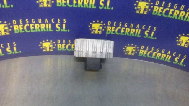 Relé de bujía de precalentamiento Opel Vectra