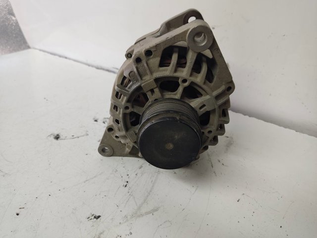 0986043091 RENAULT Alternador  en stock Gandía