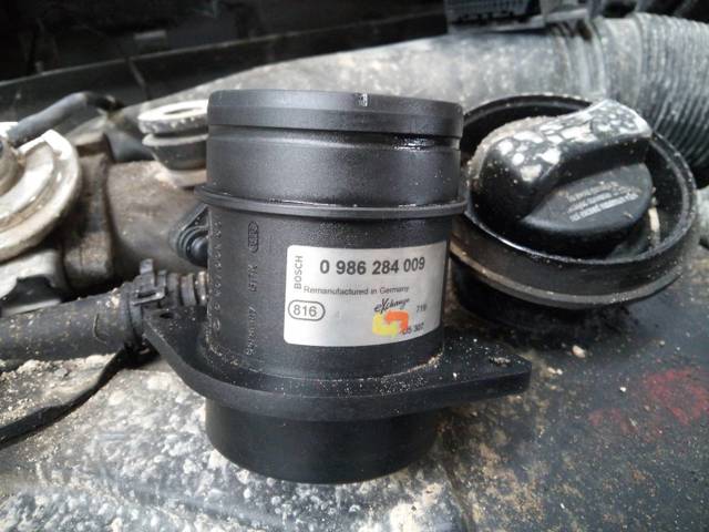 VAG 0986284009 Sensor de flujo de masa de aire  disponible Valladolid