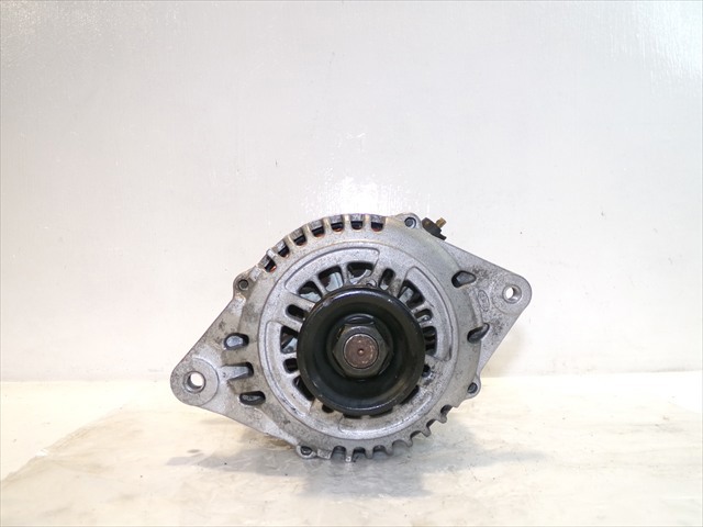HYUNDAI 0K24118300 Alternador  comprar en Ponferrada