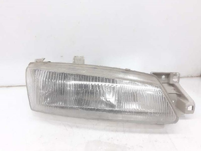 Faro derecho 0K24J51030B Hyundai/Kia