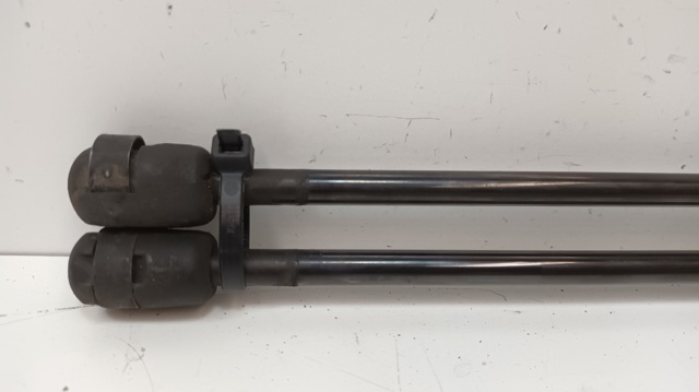Amortiguador de puerta trasera 0K2FB63620B HYUNDAI