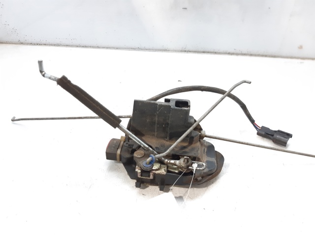 Cerradura de puerta delantera izquierda KIA Carens  (FJ)