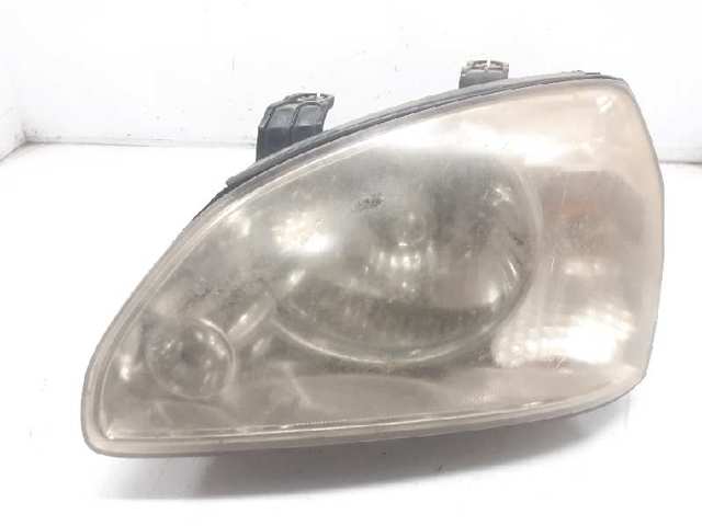 Faros KIA Carens  (2002-2006)