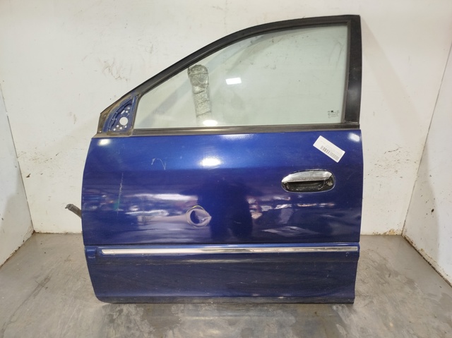 Puerta delantera KIA Carens  (2002-2006)