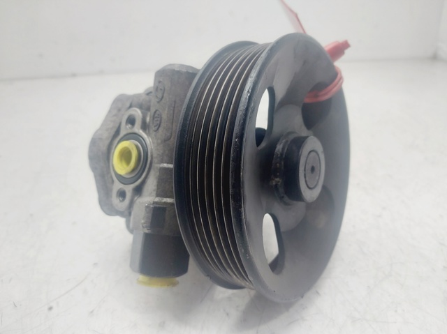 HYUNDAI 0K2KC32600 Bomba de dirección asistida  disponible España