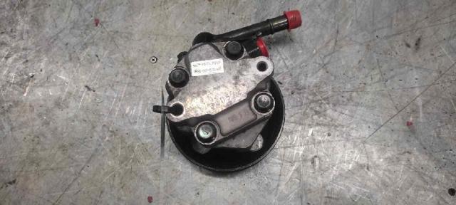 HYUNDAI 0K2KC32600 Bomba de dirección asistida  disponible Valladolid