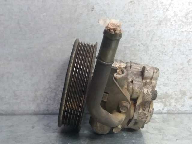 HYUNDAI 0K2KC32600 Bomba de dirección  en stock Terrassa