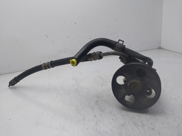 HYUNDAI 0K2KC32600 Bomba de dirección comprar Barcelona