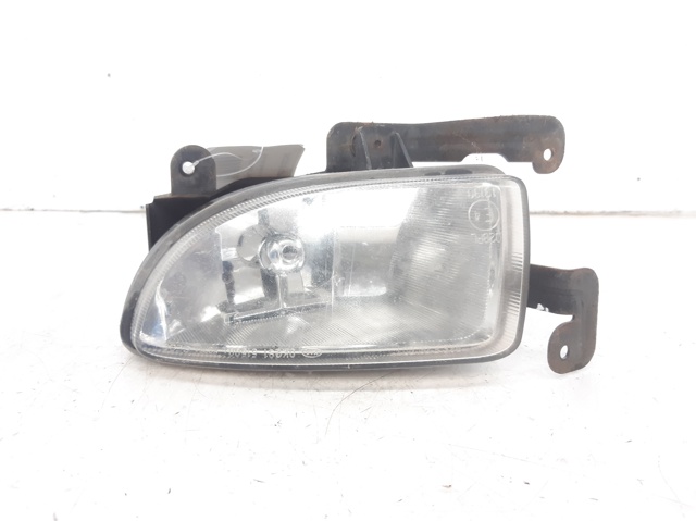 Faro antiniebla izquierdo 0K2S151520 Hyundai/Kia