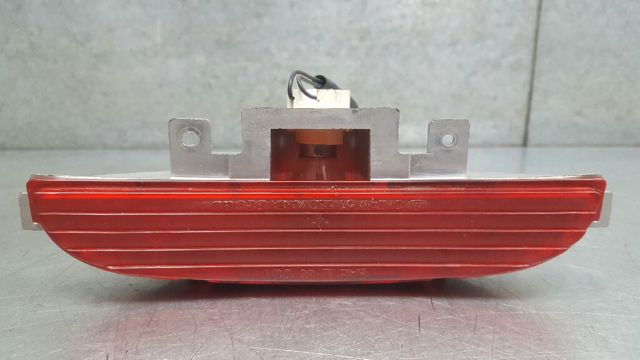 Luz central de freno KIA Rio I (2000-2006)