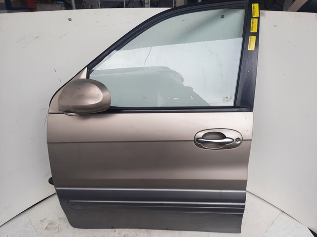 Puerta delantera izquierda 0K54A59020A Hyundai/Kia