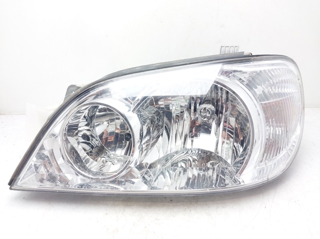 Optica delantera KIA Carnival II monovolumen comprar en España