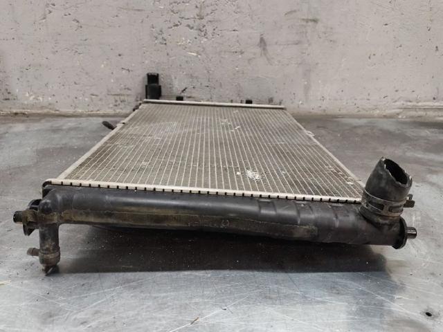 0K55215200 HYUNDAI Radiador de refrigeración del motor  comprar en Oviedo