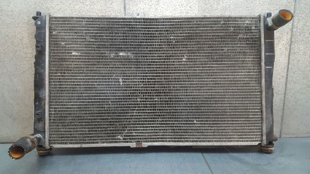 HYUNDAI 0K55215200D Radiador de refrigeración del motor  comprar en Ponferrada
