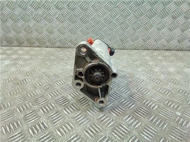 HYUNDAI 0K55218400A Motor de arranque  comprar en Ponferrada