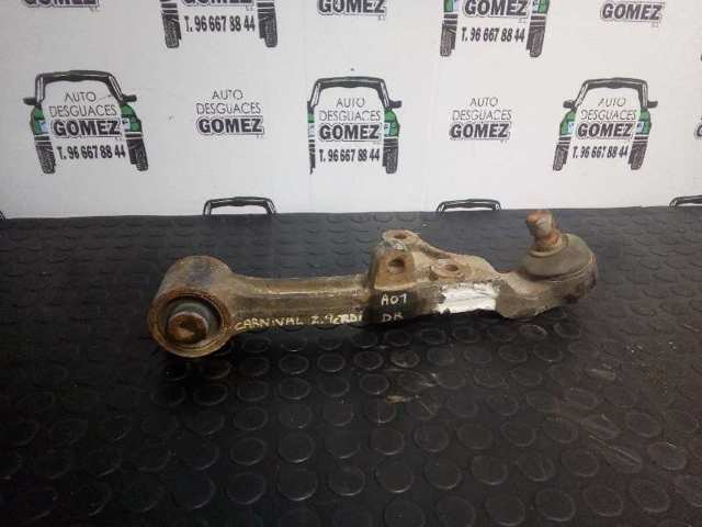 HYUNDAI 0K55234300B Brazo inferior derecho de la suspensión delantera  disponible Lugo