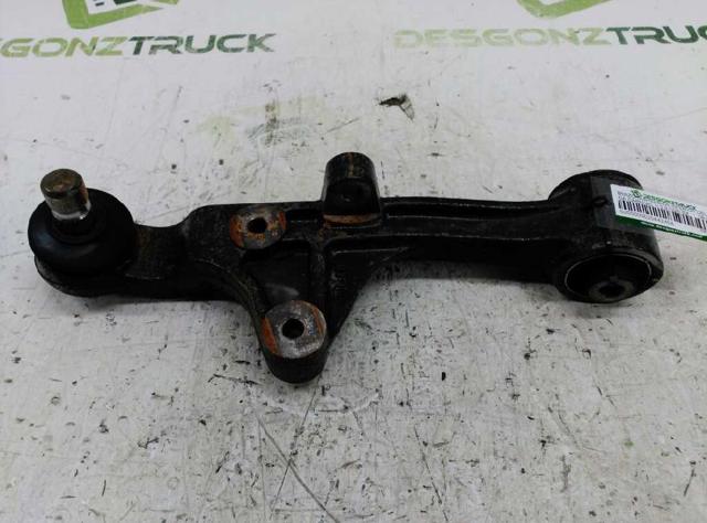 HYUNDAI 0K55234300B Brazo inferior derecho de la suspensión delantera  disponible Lugo