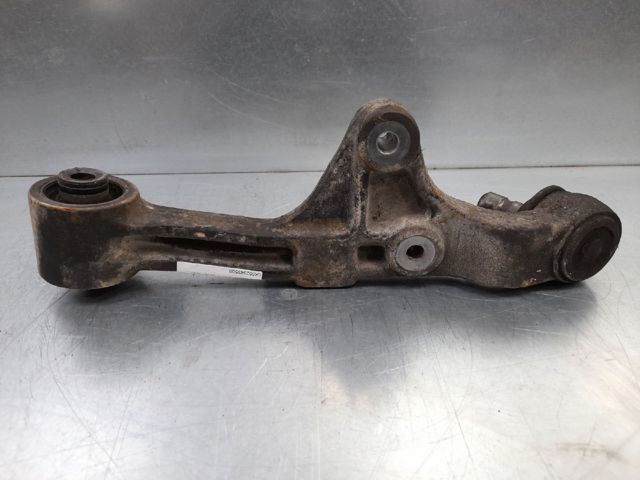 HYUNDAI 0K55234350B Brazo inferior izquierdo de la suspensión delantera  disponible Lugo