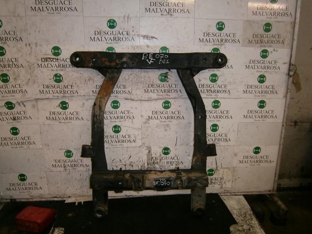Comprar Subchasis delantero soporte motor KIA Carnival I UP a bajo precio