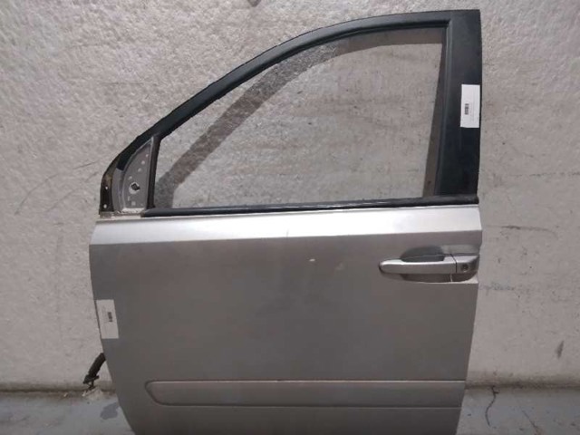 Precio del repuesto Puerta del conductor Carnival II monovolumen