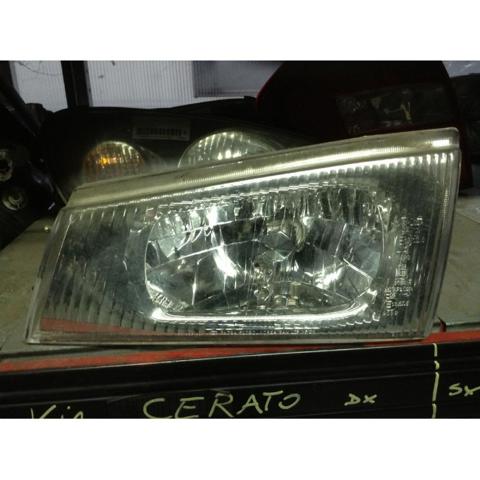 Faro izquierdo 0K76B51040A Hyundai/Kia