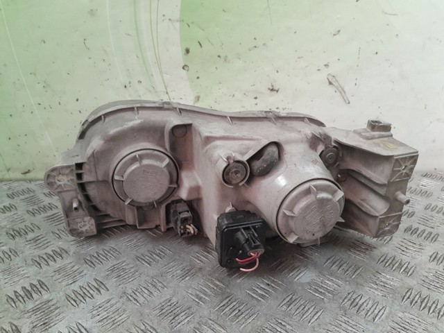HYUNDAI 1013698 Faro izquierdo  en stock Salamanca