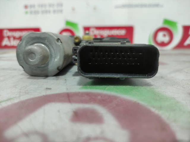 101434203 VAG Motor del elevalunas de la puerta delantera derecha  comprar en Lleida