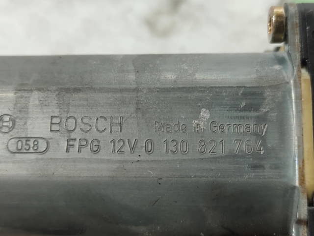 VAG 101434203 Motor del elevalunas de la puerta delantera derecha  en stock Valencia