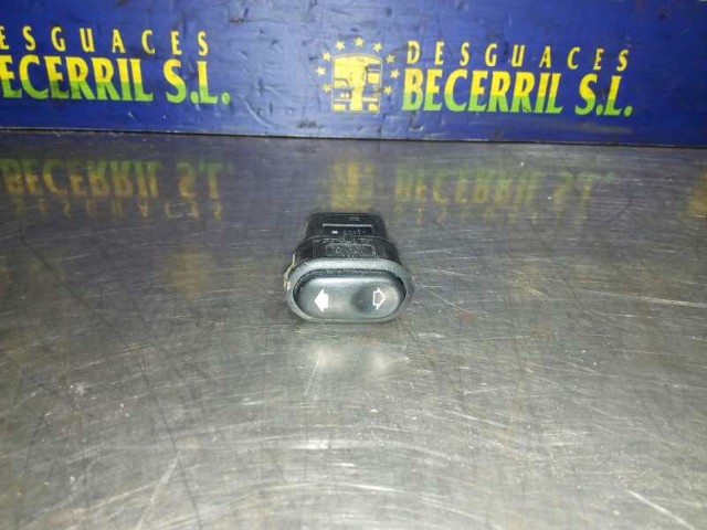 1027749 Ford